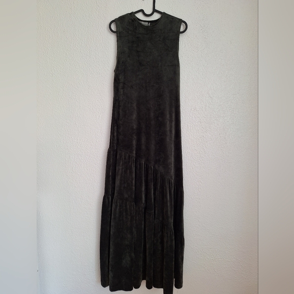 sparrow Dresses & Skirts - SPARROW  Green Olive Mock Neck Sleeveless Velvet Maxi Gown
